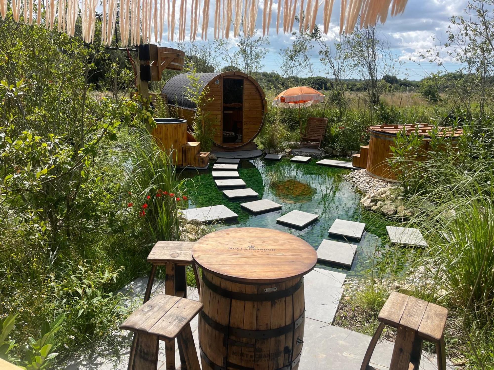 Dragonfly Glamping Spa Retreat アシュフォード エクステリア 写真