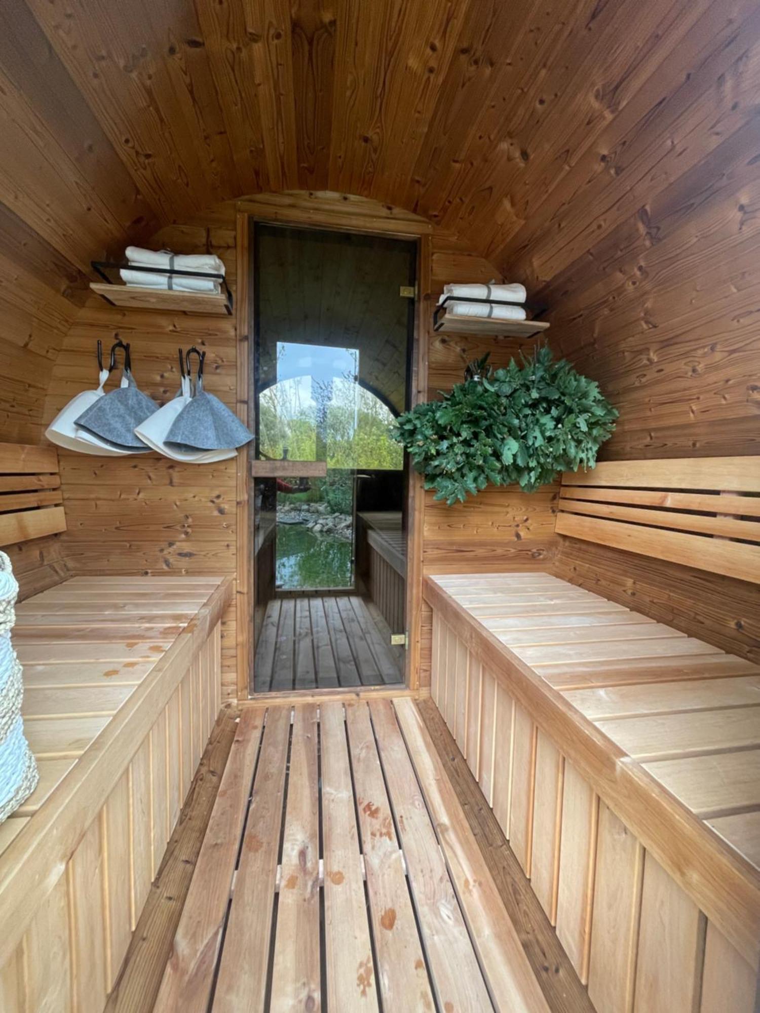 Dragonfly Glamping Spa Retreat アシュフォード エクステリア 写真